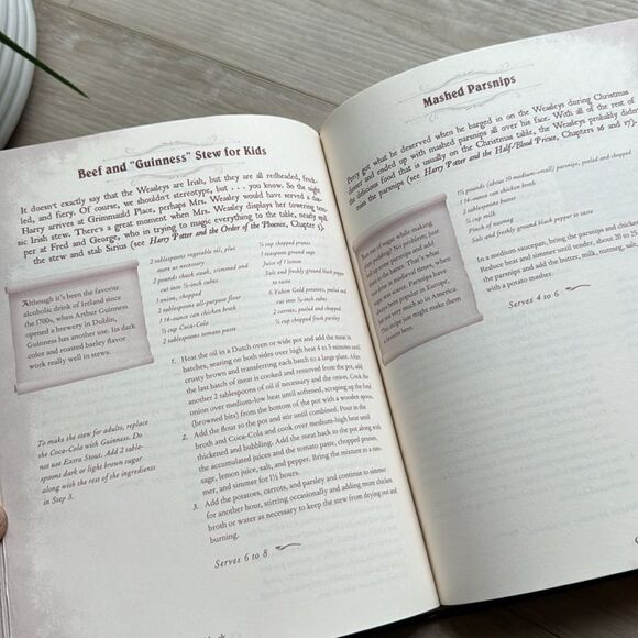 Harry Potter Cookbook and Joke Book Set - Picture 4 of 8